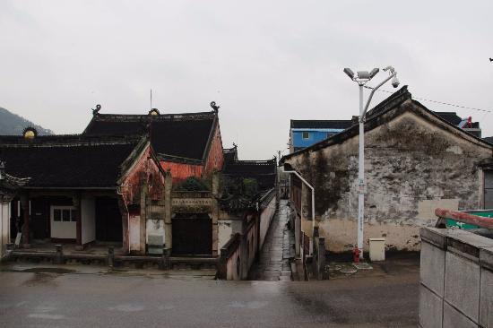 Caoe Xiaonv Temple